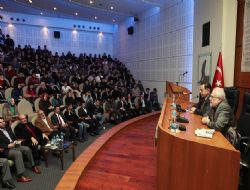 Benna konferansla anıldı